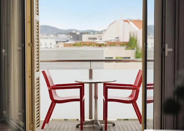 Ola Living Plaza Catalunya Barcelona